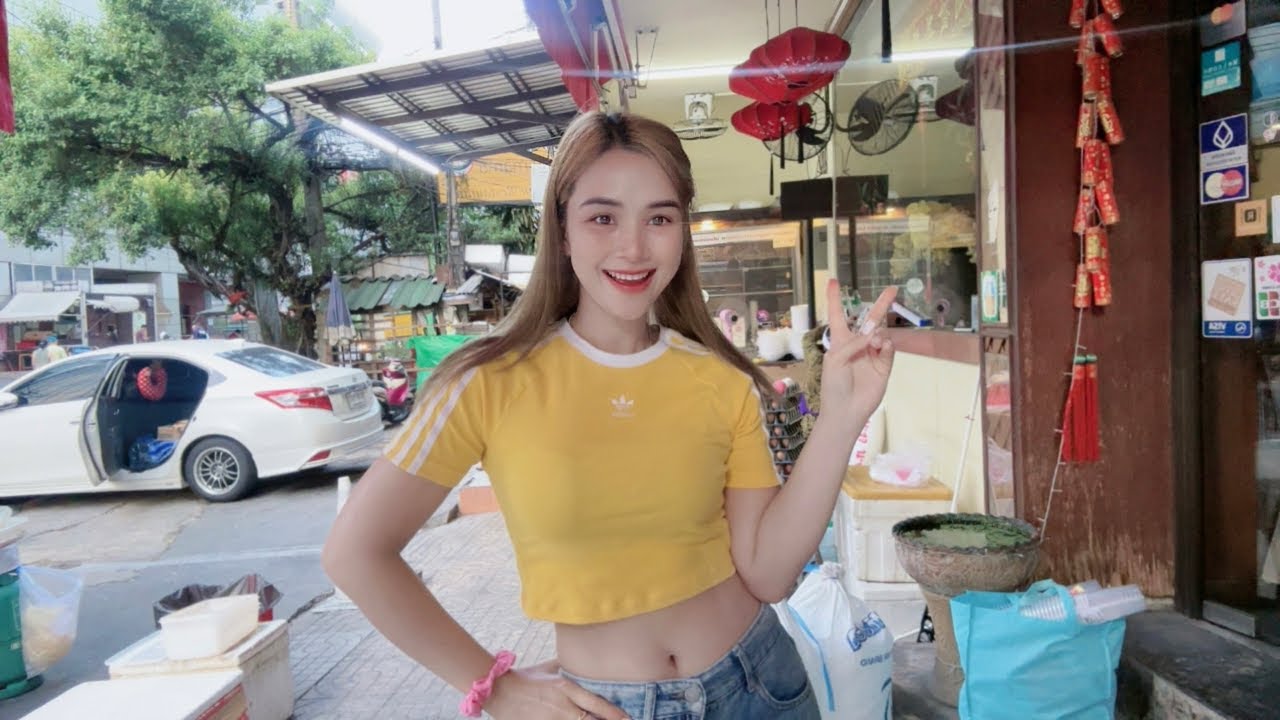Happy Friday 🥳  LIVE Street Cafe! - Friendliest Community ❤️ PloySai Coffee Lady in Bangkok Thailand