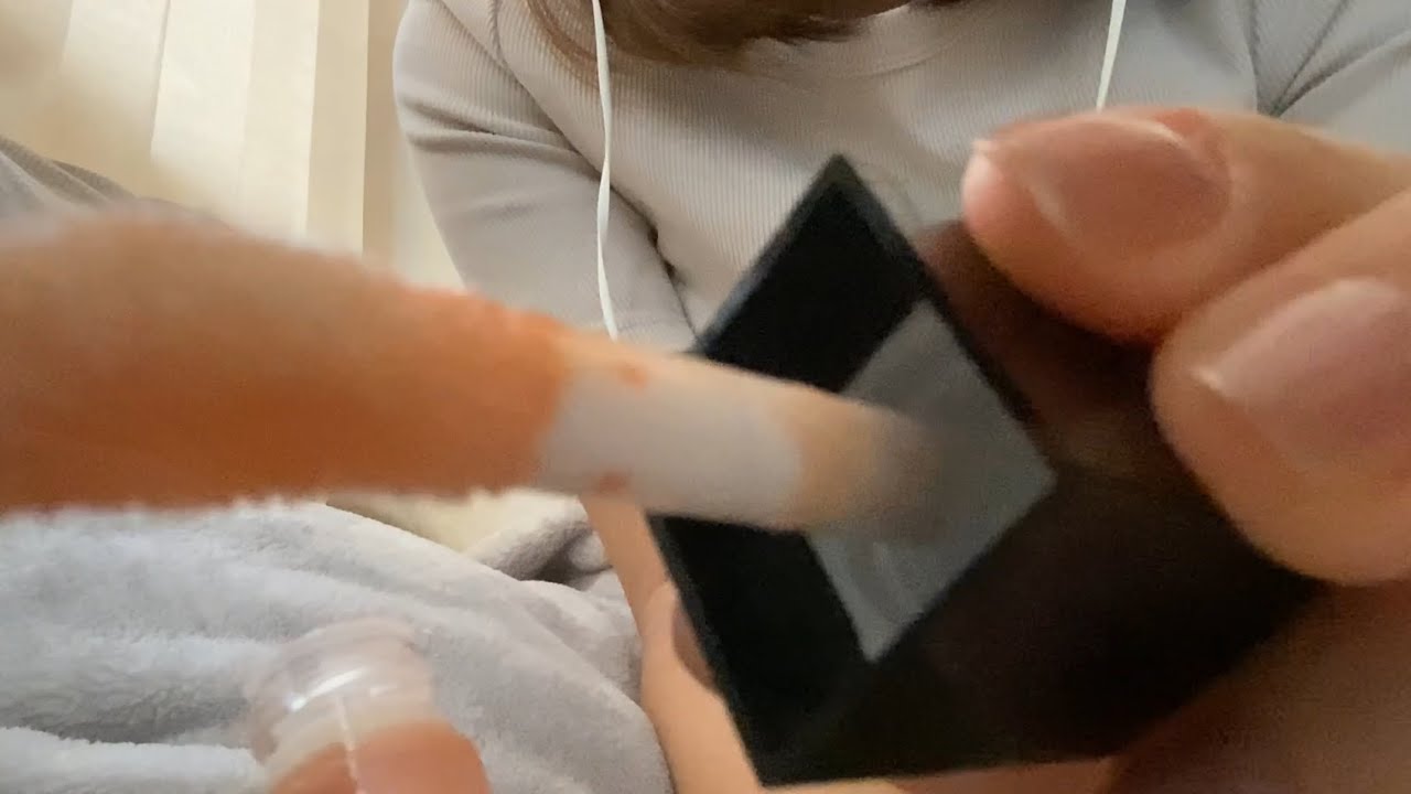 【No Talking】Visual ASMR|Camera Touching with 5 Trigger Items(Roll-on,Ear Pick,Lip Gloss and more)