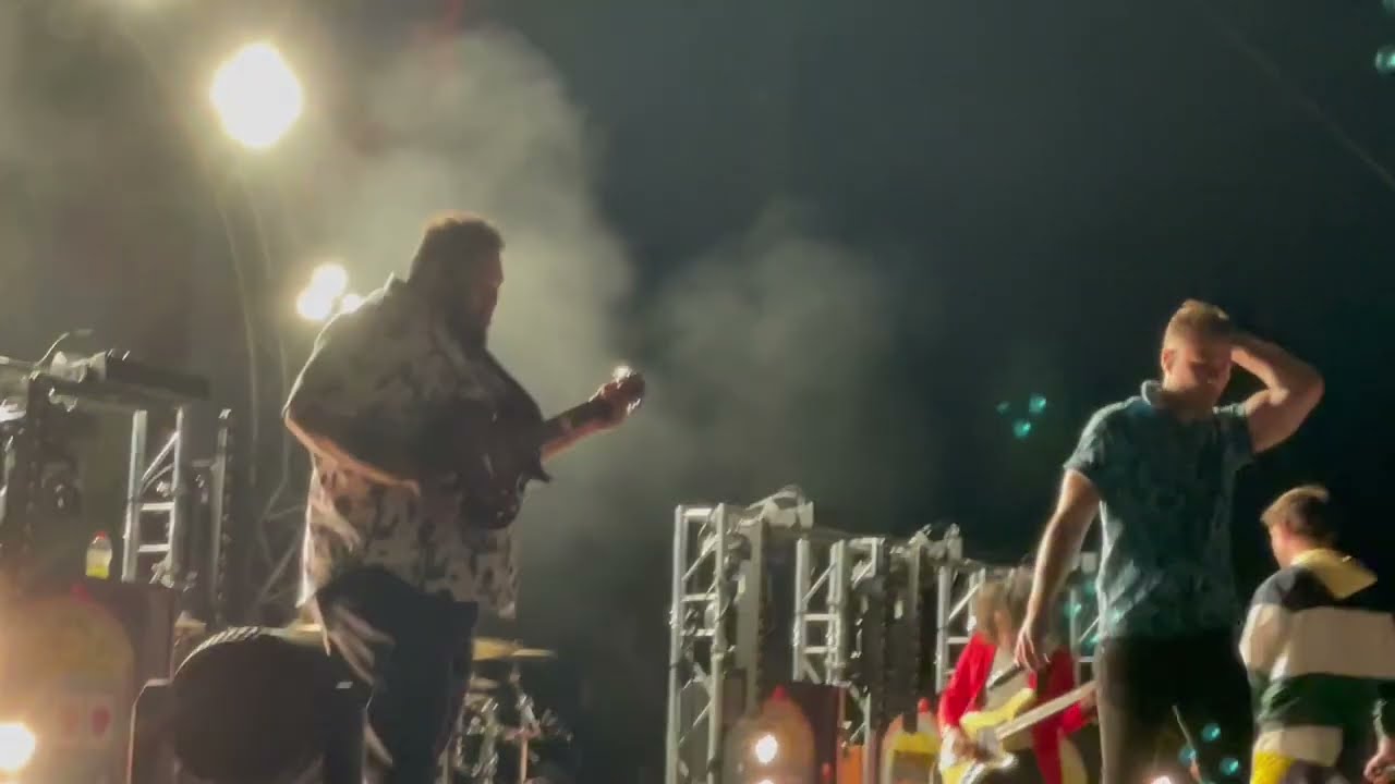 Dance Gavin Dance - Synergy (live at Swanfest 2022)