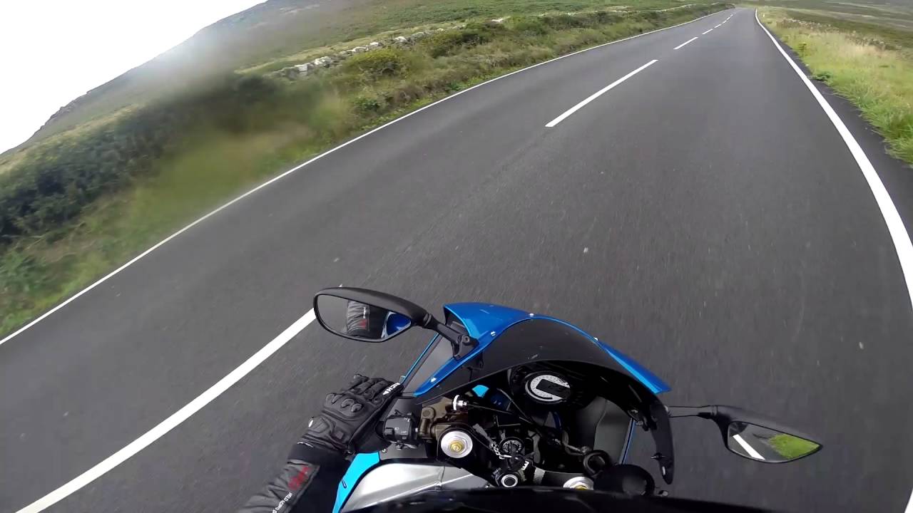 Isle of Man back road fun Kawasaki ZX6R B1H