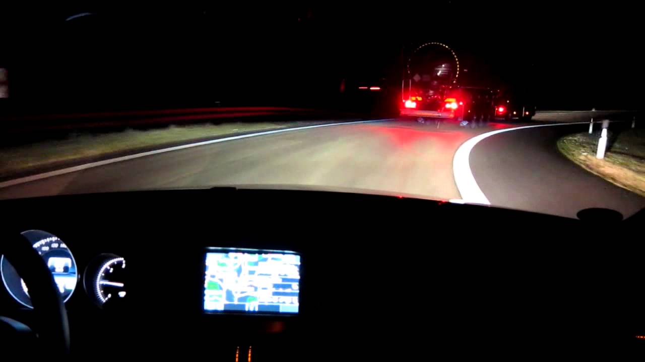 Mercedes Benz C 350 CDI: Long & Fast Run on German Autobahn by Night with Bi-Xenon & ILS