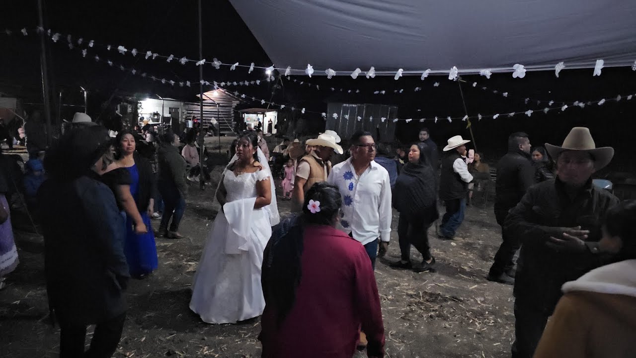 24 de enero del 2026 boda tradicional en cima de la peña san juan mixtepec juxtlahuaca 