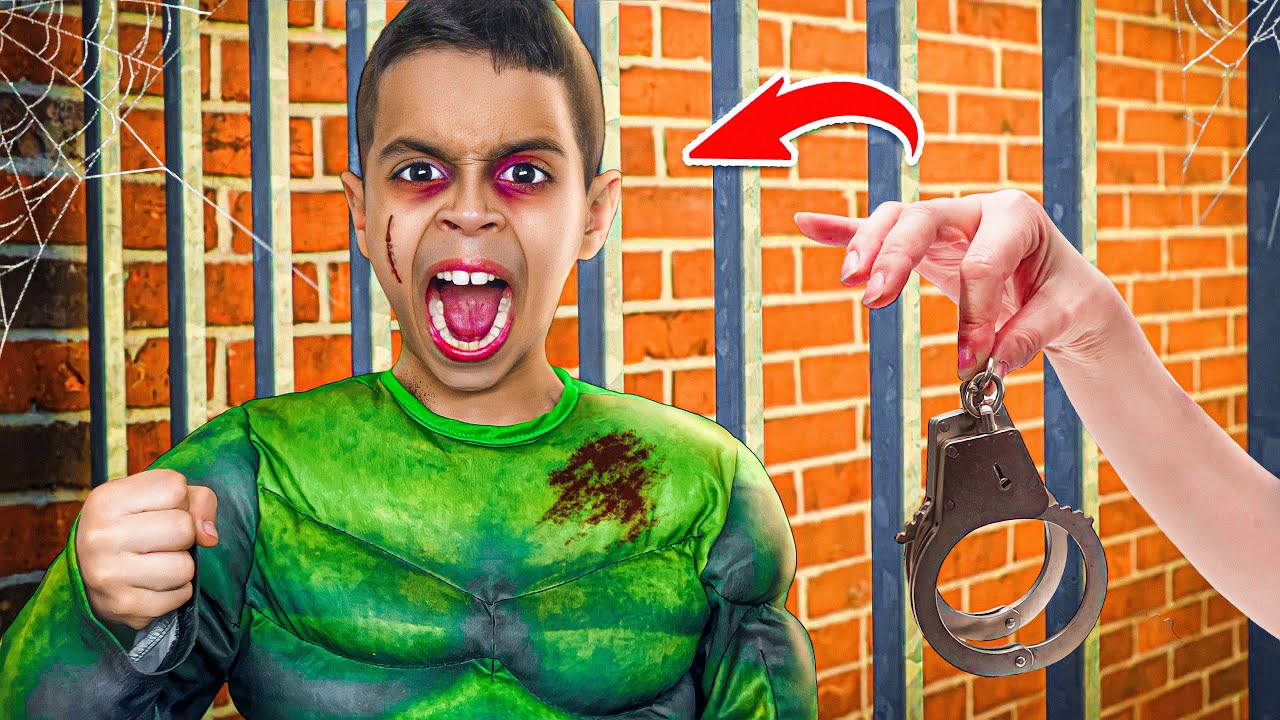 الرجل الأخضر العملاق مسجون لمدة 24 ساعة 💚👮‍♀️ شوفوا شنوا وقع فأخير 💔😭