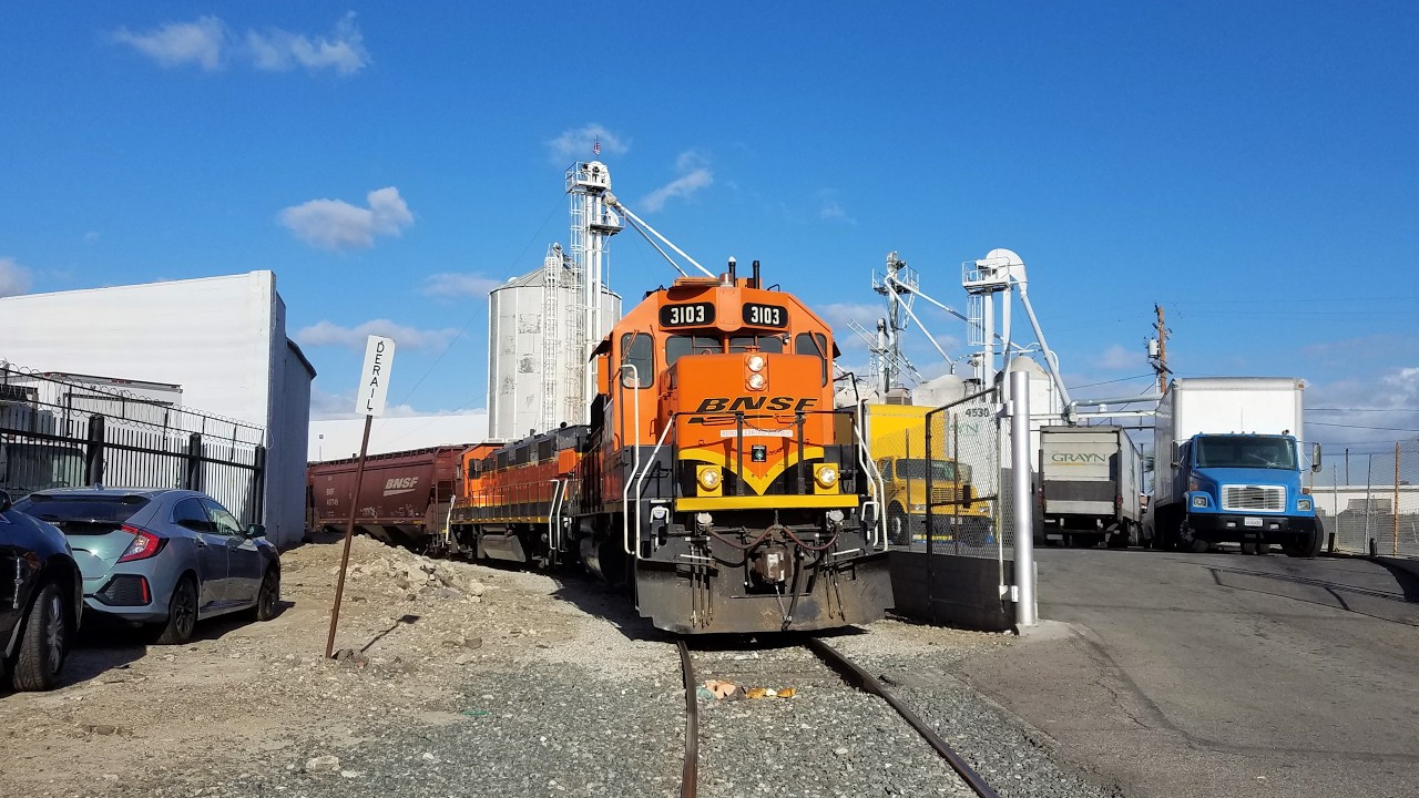 [HD] Los Angeles Junction Railway in Vernon, CA in 2018 - Now-Abandoned Industry Switched!