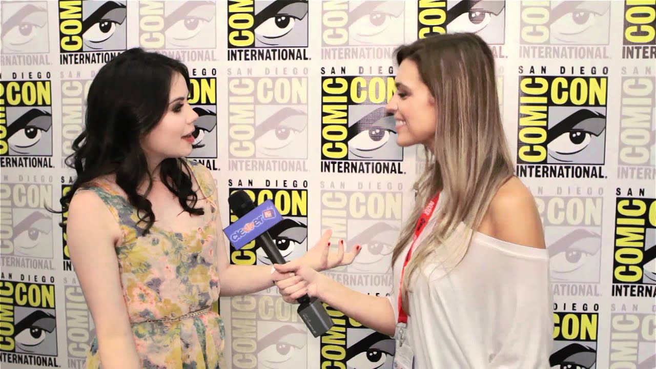 Grace Phipps Talks 'Nine Lives Of Chloe King' At Comic Con