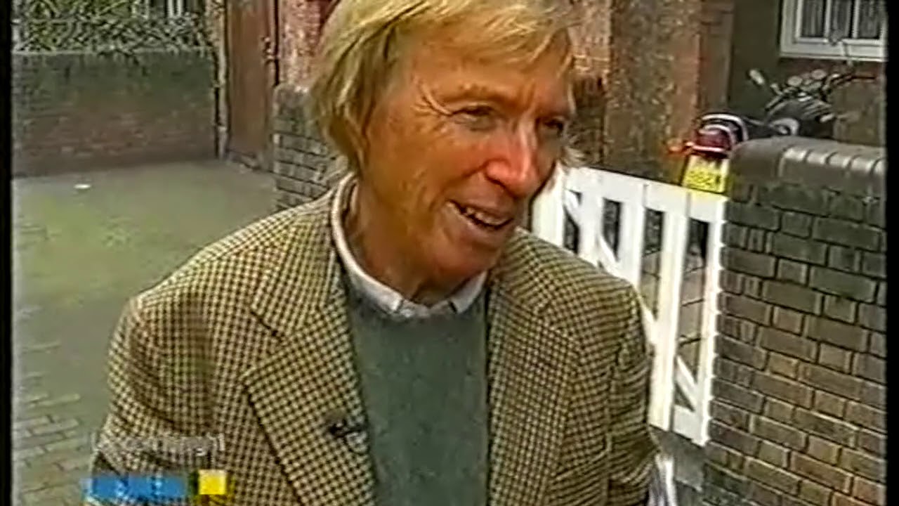 Tommy Steele: Bermondsey blue plaque unveiling - 2004.