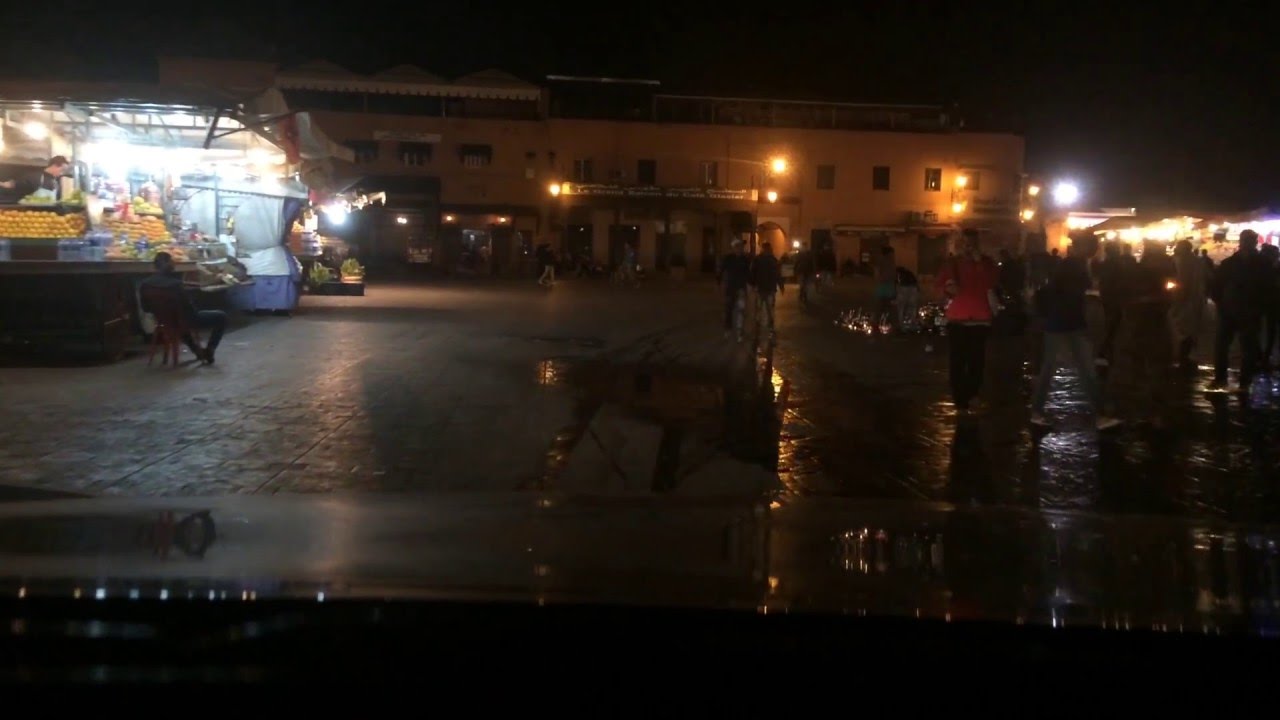 MARRAKECH BY NIGHT