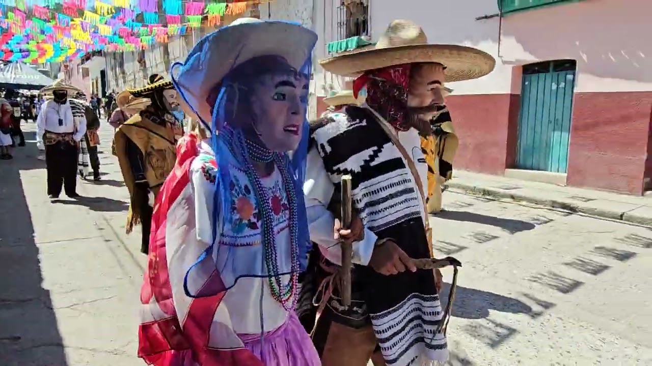 Carnaval Silacayoapam Oaxaca 2026 primer día por la mañana música del Barrio de la Loma 