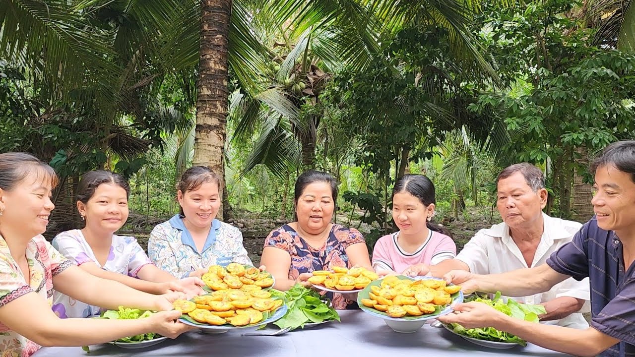 Thử Một Lần Mới Biết Món Bánh Khọt Hải Sản Sẽ Ngon Như Thế Nào Khi Ăn Kèm Các Loại Rau|BQCM & Family
