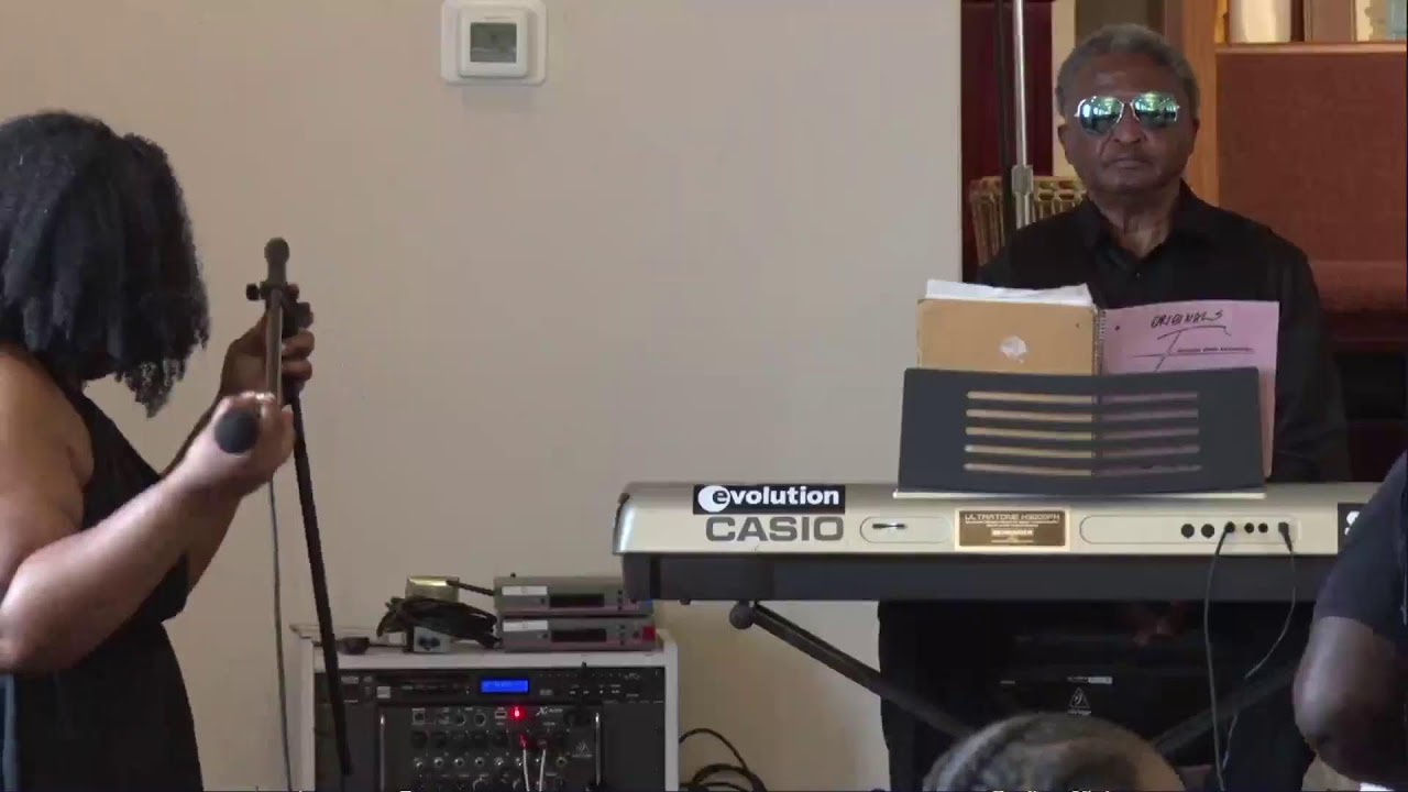 APS Instructional Technology Live Stream