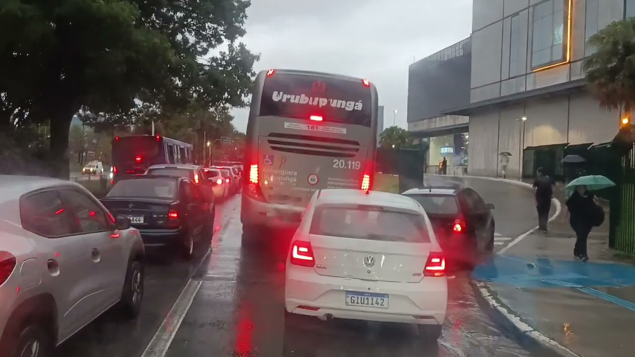 MUITA CHUVA E TRÂNSITO 🚦 EM BARUERI -SP 