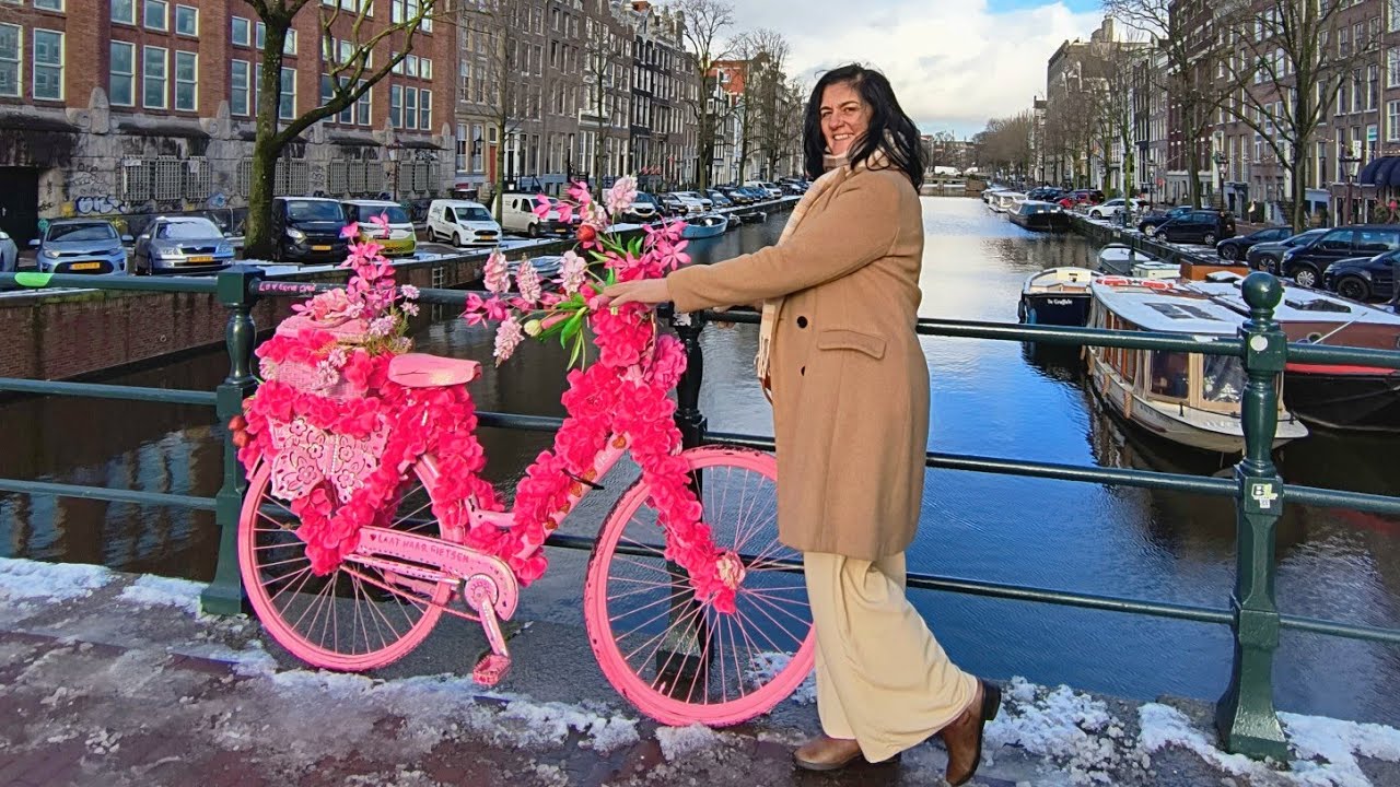 AMSTERDAM É LINDA, HISTÓRICA, MODERNA E EFICIENTE. VIAJE POR ELA COM O CANAL FILOSOFIA EM AÇÃO.