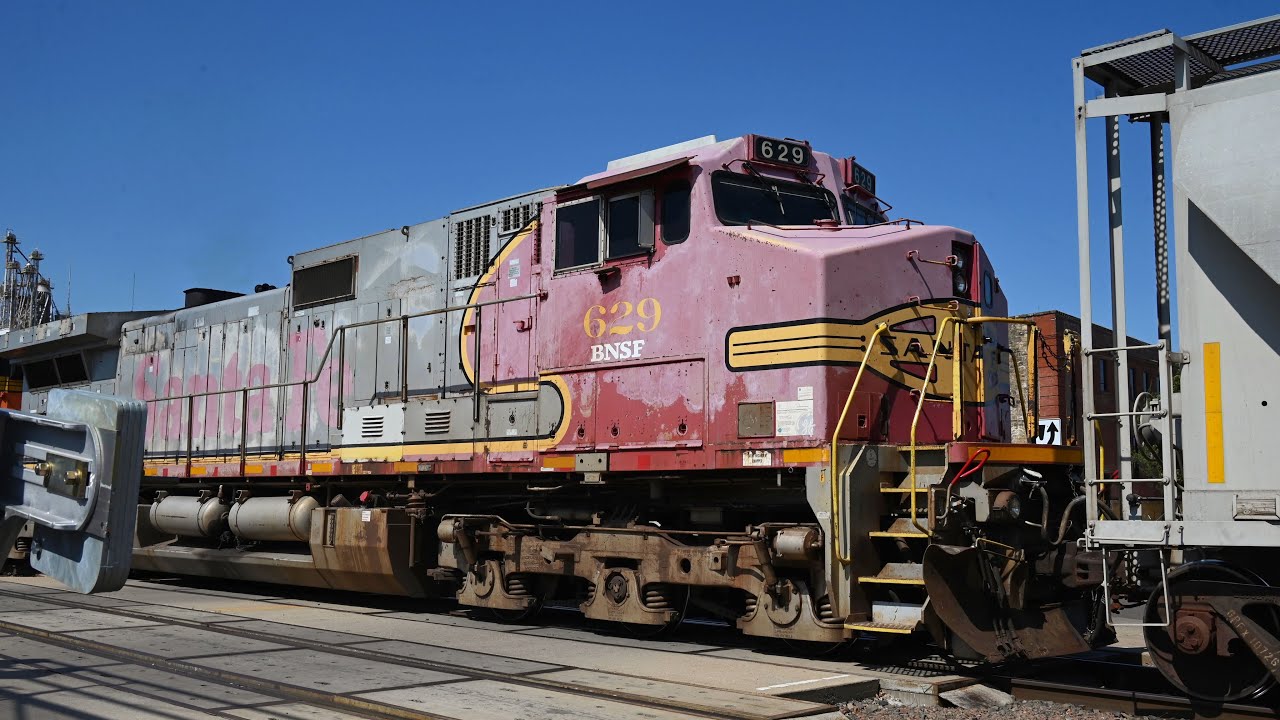 Trains Everywhere! Constant Action in Ardmore, Oklahoma! Ft. SouthernKansasRailfan!!!