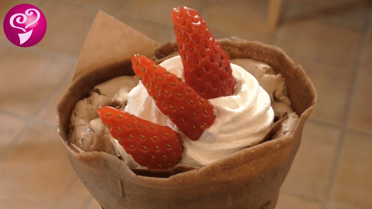チョコチョコいちご 600円【クレープ】すべてが芸術的なクレープ【マゼンタース カフェ】