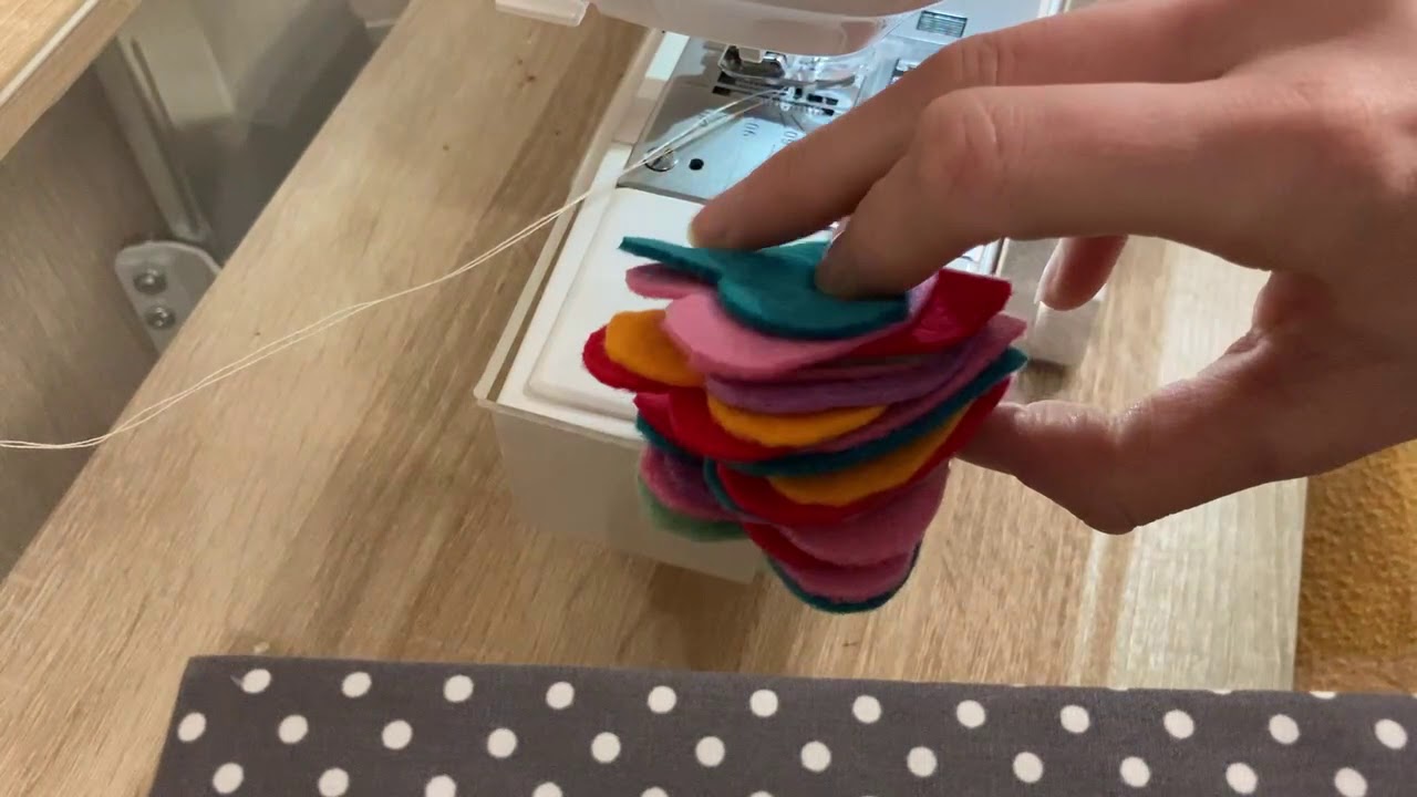 Super Easy Rainbow Felt Heart Garland! Great make for Valentine's & children's bedroom decoration