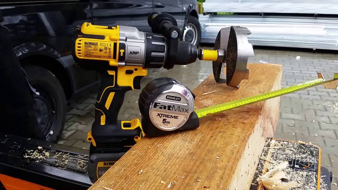DCD996 akumulator Flex Volt + wiertło gniazdowe 117mm