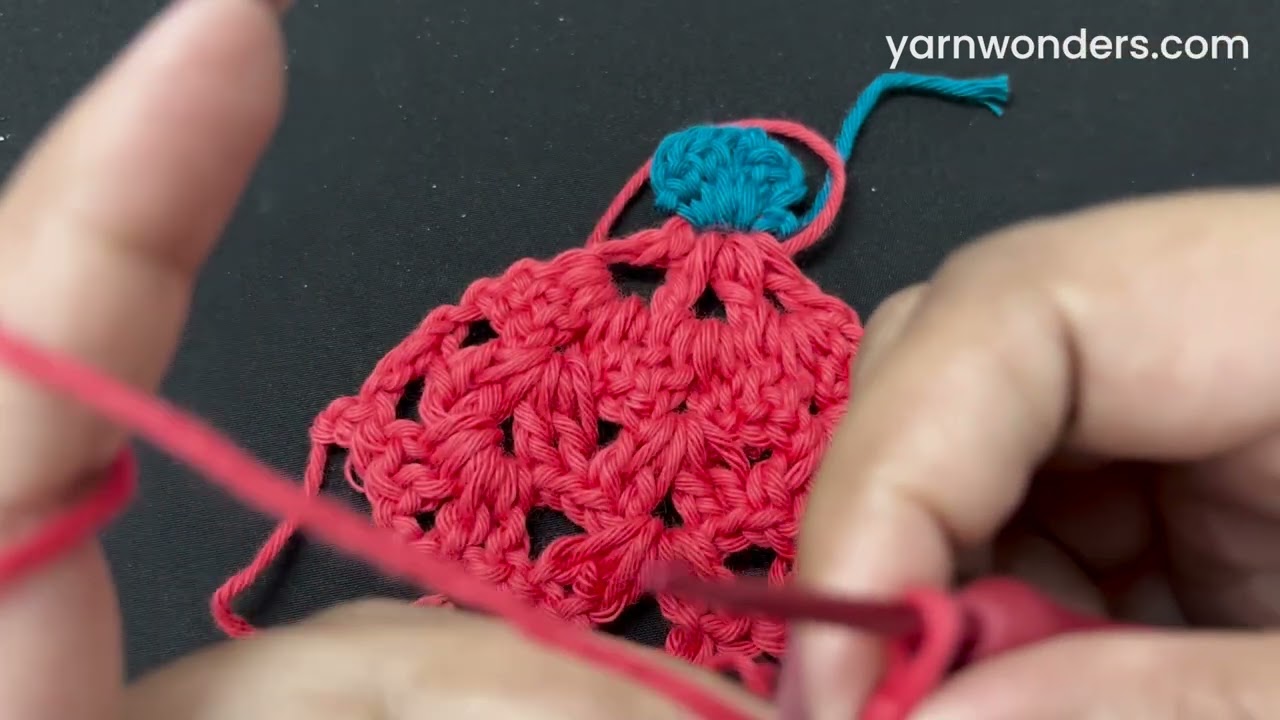 Day 362 _ Christmas Bell - 365 Days Crochet challenge