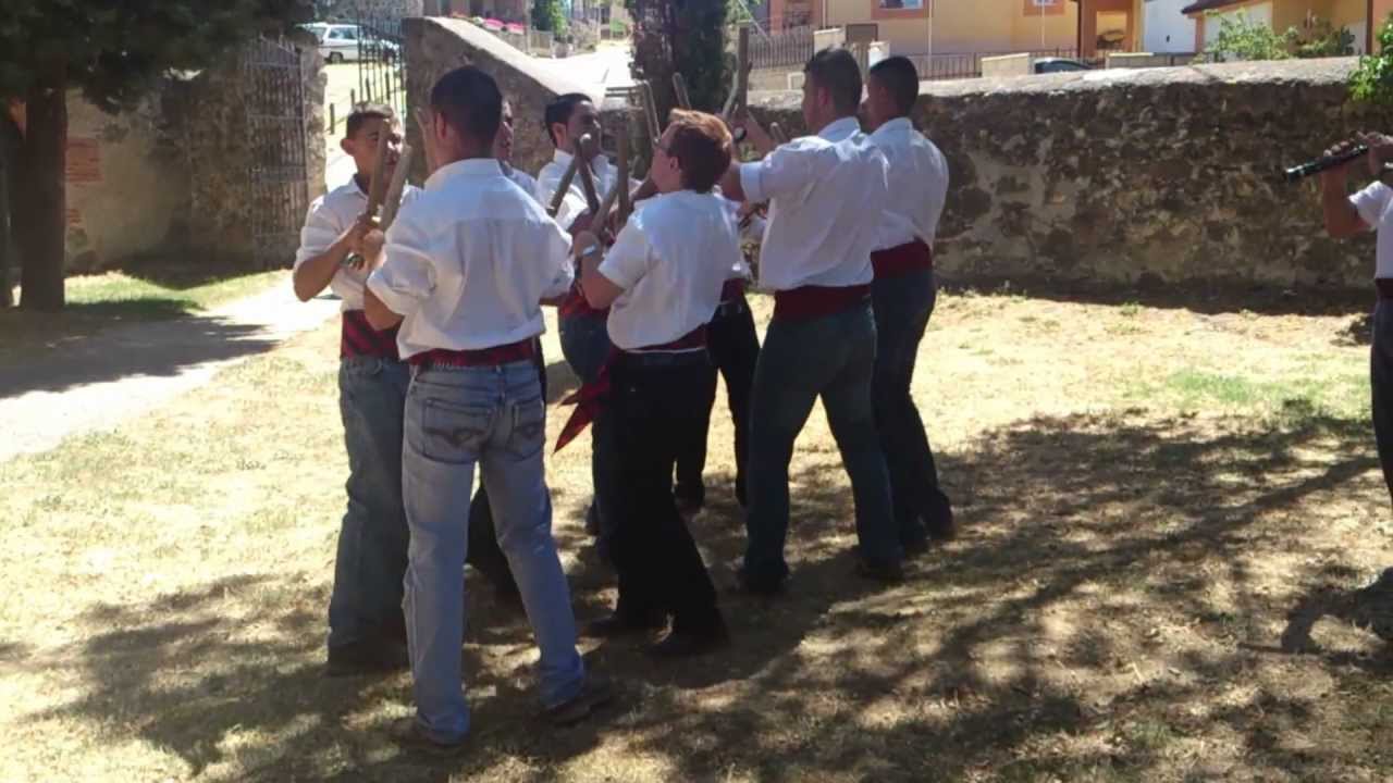 Grupo de paloteo de Revenga (Segovia). San Roque 2012