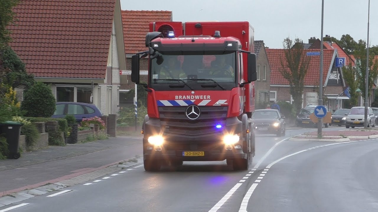 Hulpdiensten met Spoed onderweg naar een Grote Brand in Egmond aan Zee - Restaurant de Klok