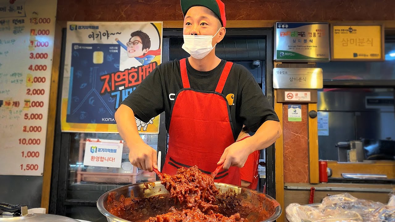 연매출 16억! 서민갑부 시장분식 사장님(매운 닭발, 돼지껍데기, 똥집, 치킨)┃길거리 음식┃Korean street food