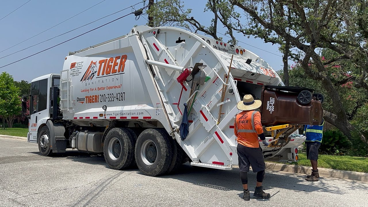 Tiger Sanitation: Fast Freightliner Econic McNeilus Rear Loader Garbage Truck