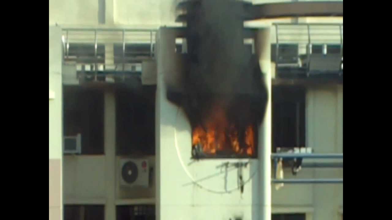 HDB Flat on fire Ghim Moh Blk 2 23rd Oct 2012 (unedited)