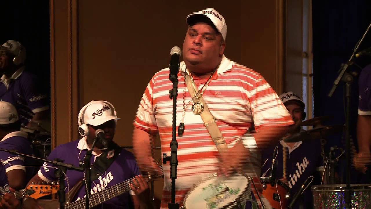 M&uacute;sica: POUT POURRI DE SAMBAS ENREDO - NANINHA E BANDA NO BAR BRAHMA