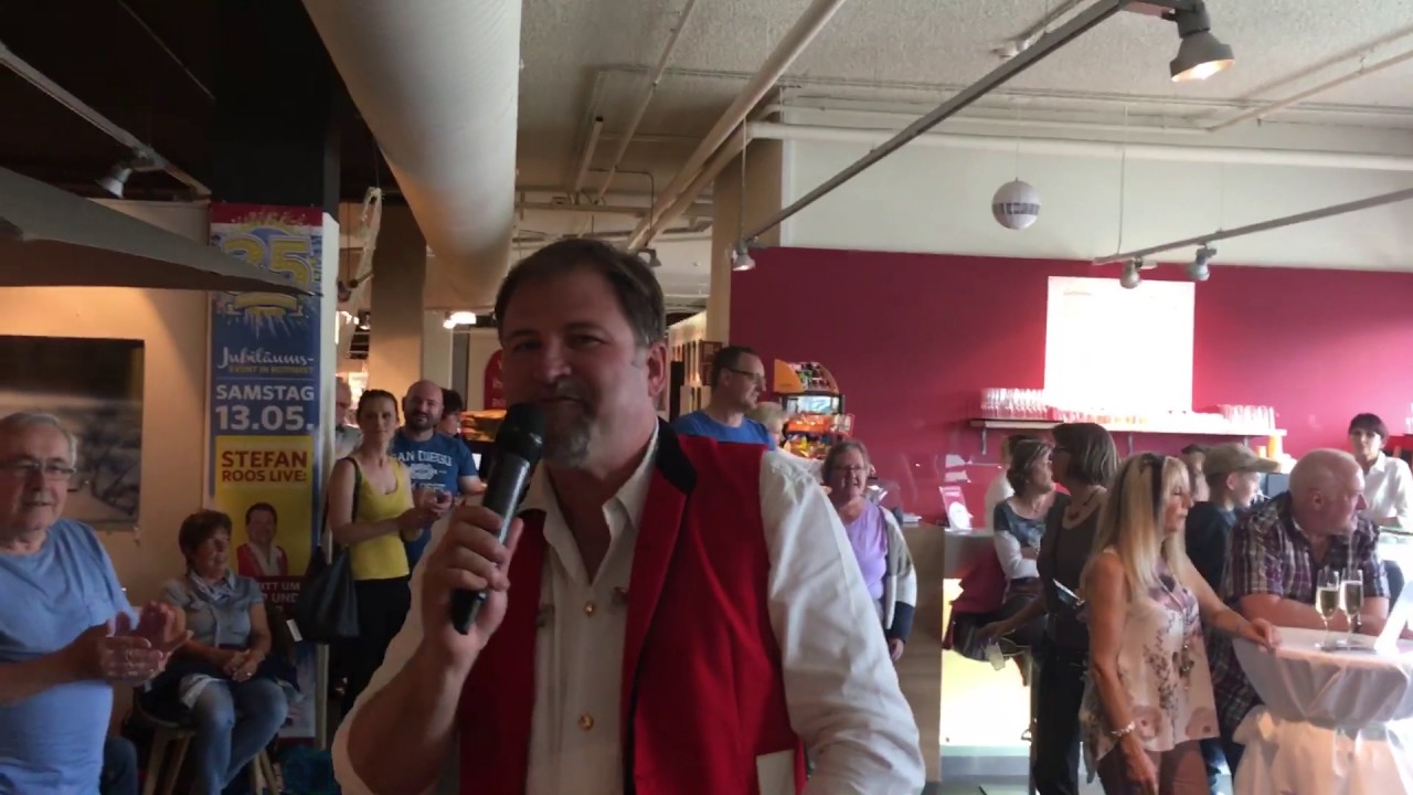 Stefan Roos bim Jubil&auml;umsfescht in M&ouml;bel Hubach in Rothrist(13.05.2017)