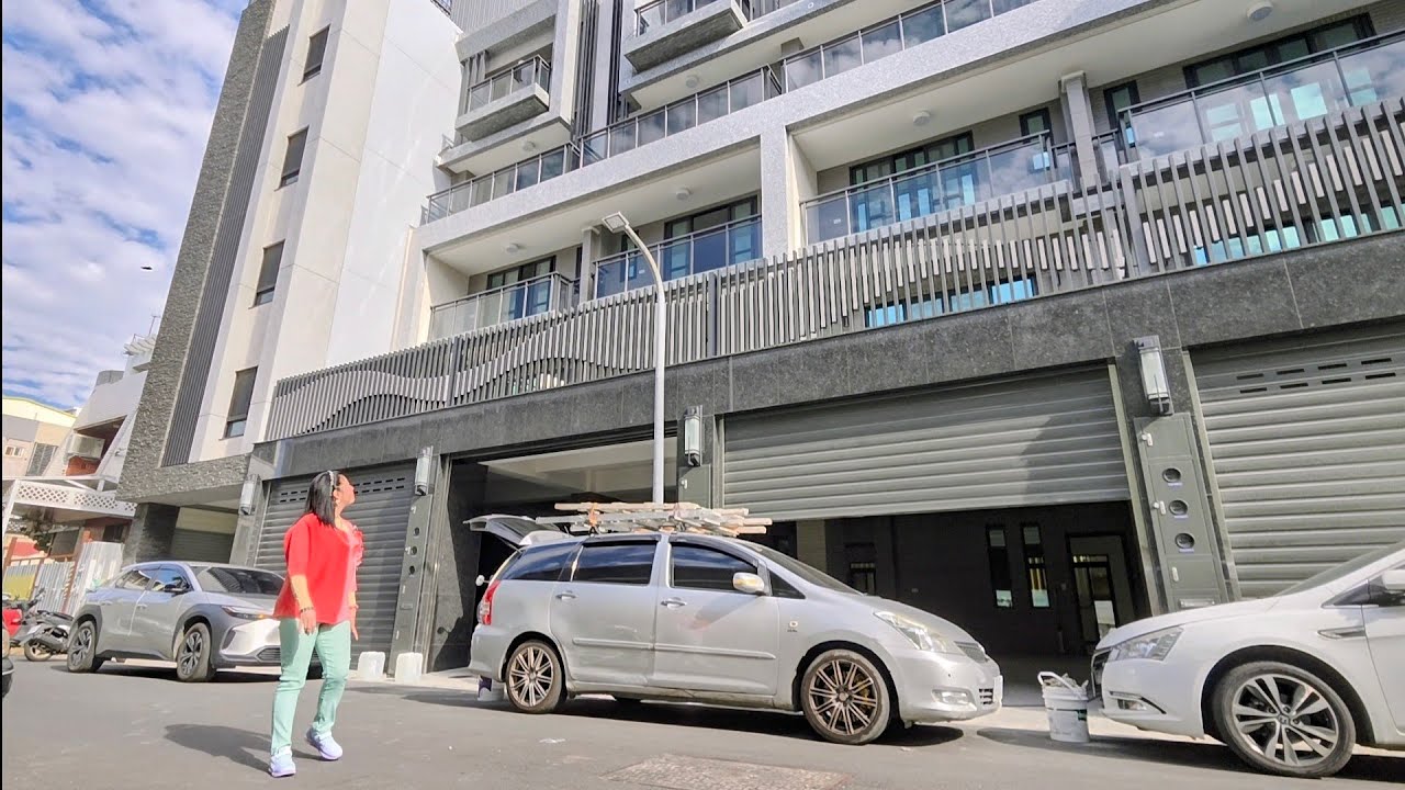 💡台中世貿中心天生好屋（全新完工）可停3車電梯直達6樓超氣派透天別墅（兩層主臥+2套房）（7陽台3大露台）可孝親房（4戶)大地坪大面寬任君挑選每戶4780萬住2可營登 0977188512傅晏棠房地產