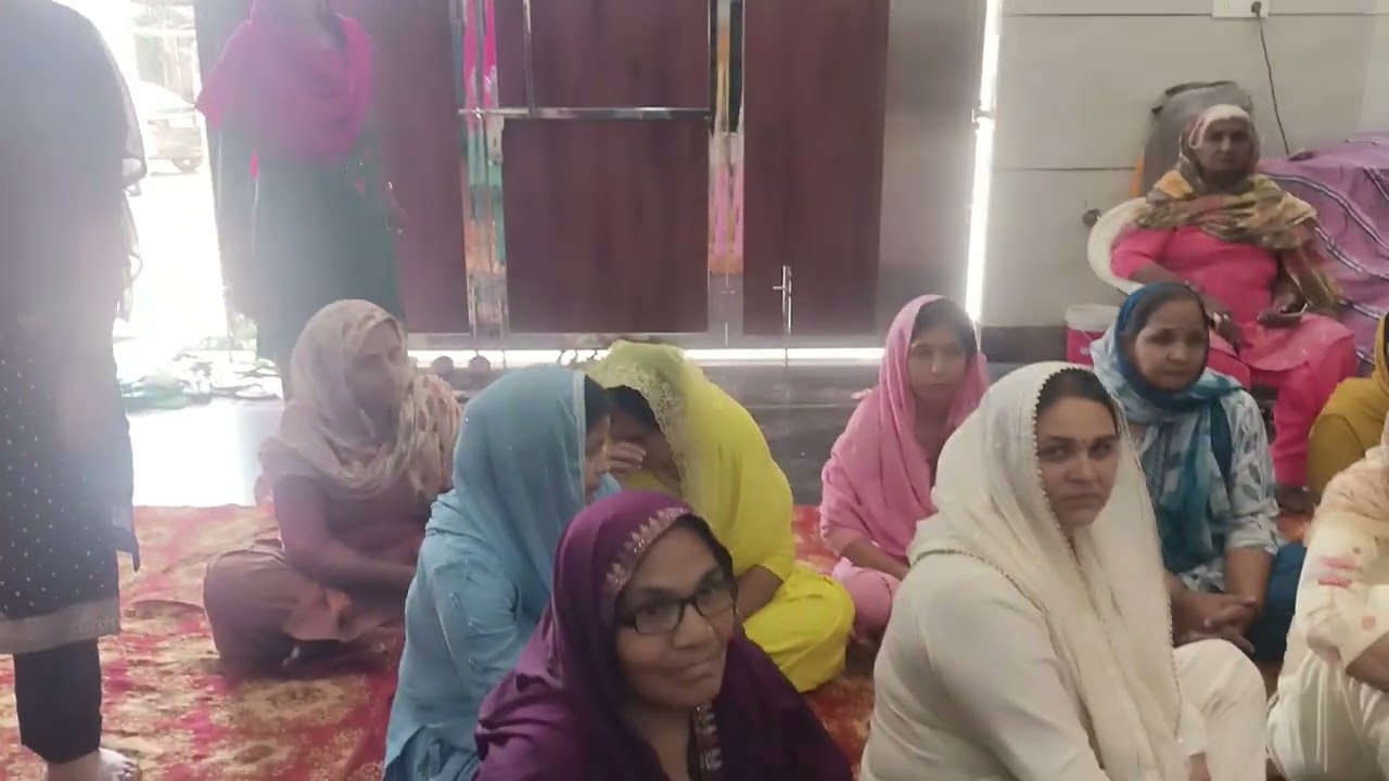 उषा कीर्तन मंडली दिल्लीबवाना यह कीर्तन किया बरवाला गांव में