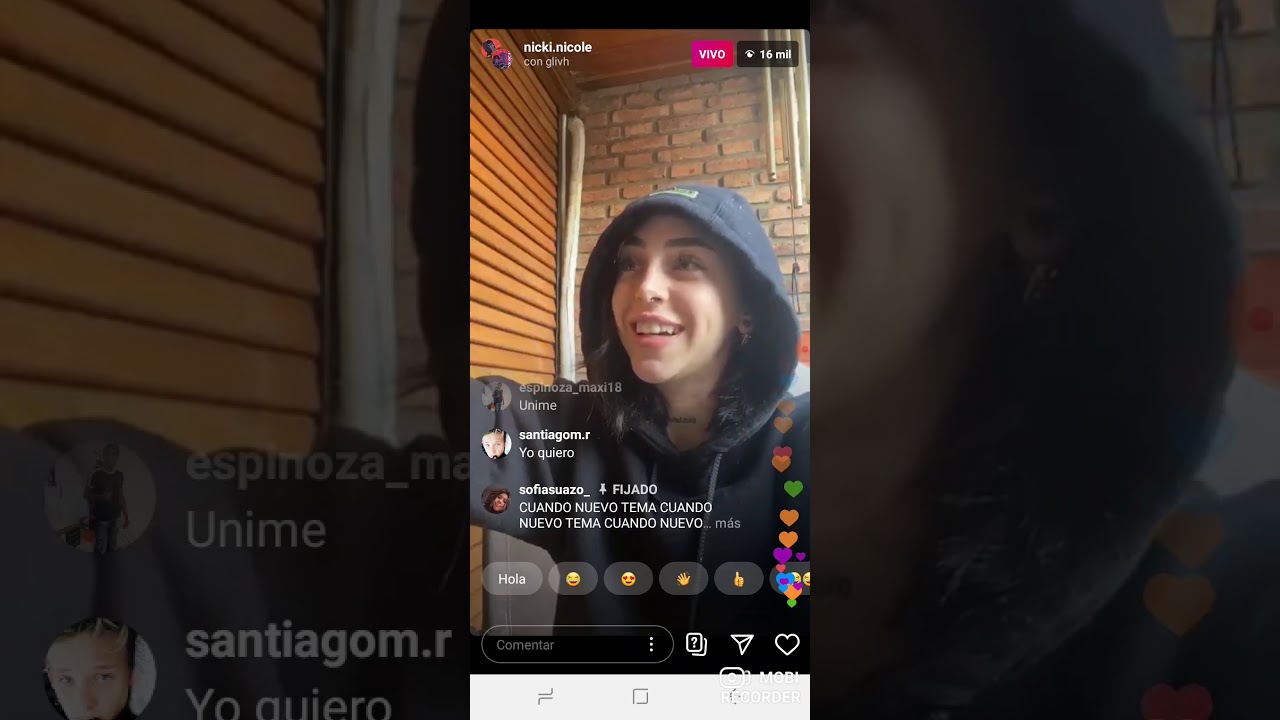 VIVO NICKI NICOLE FAN PREGUNTA SI SALE CON TRUENO