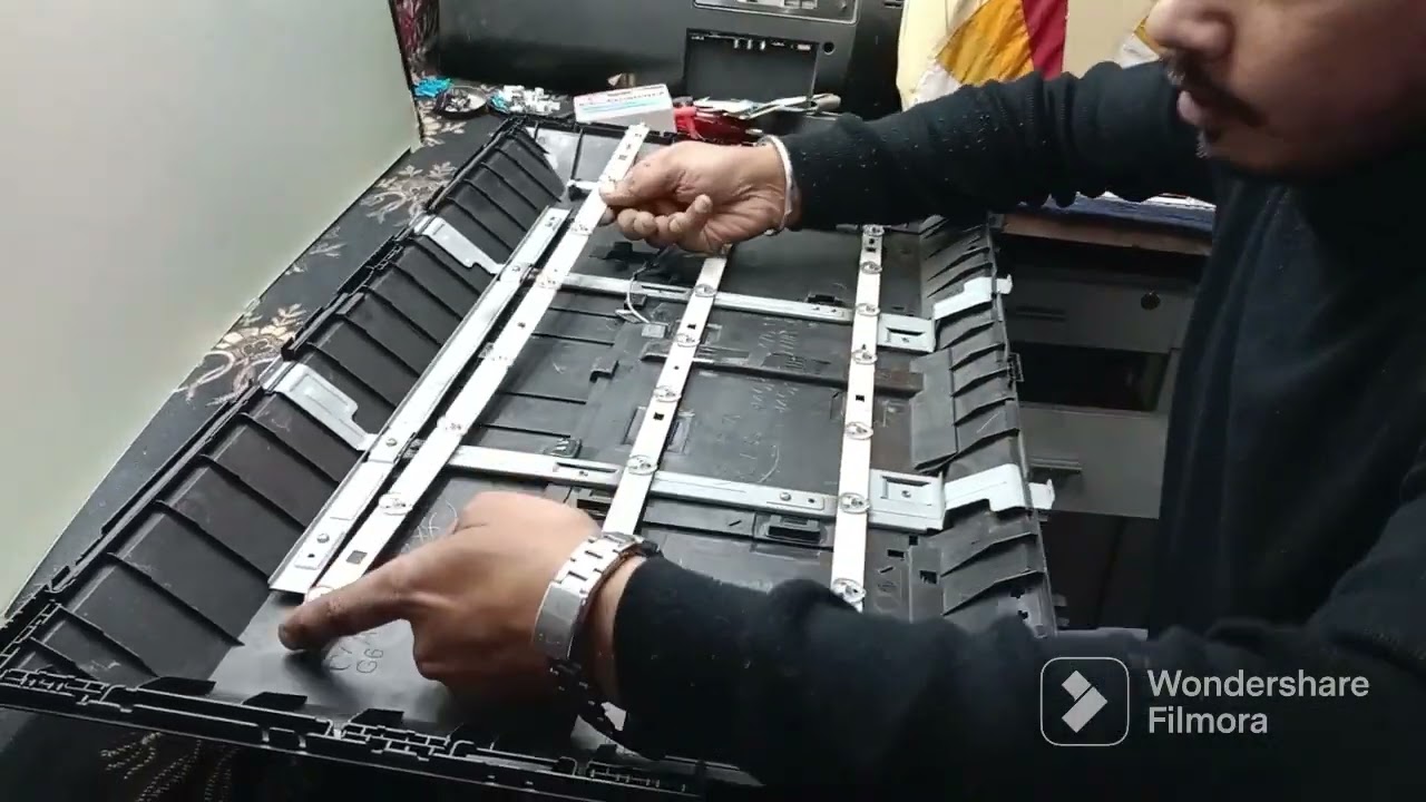 Sony 32inch KLV-32R412B Backlight Problem. .