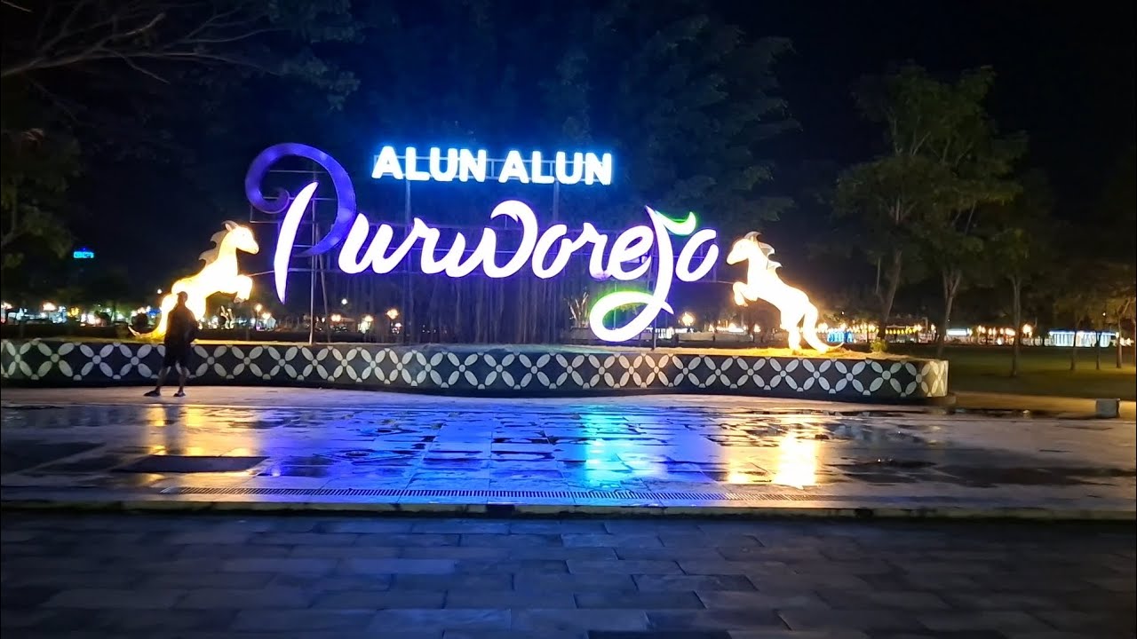Wisata malam ALUN ALUN PURWOREJO 