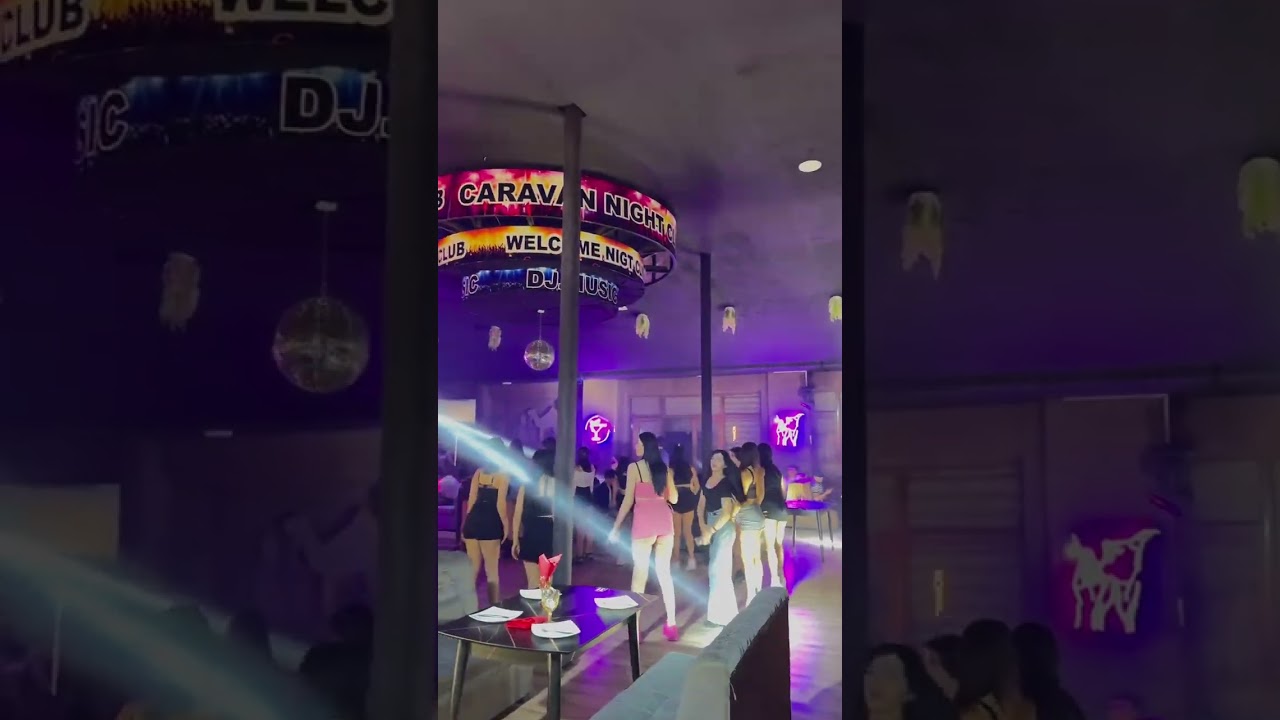 😊NIGHT 🙂CLUB#meerut😀 #trendingshorts#viralreels#bikaner#GARHROAD#viralreels#club#masti#majedar#girl