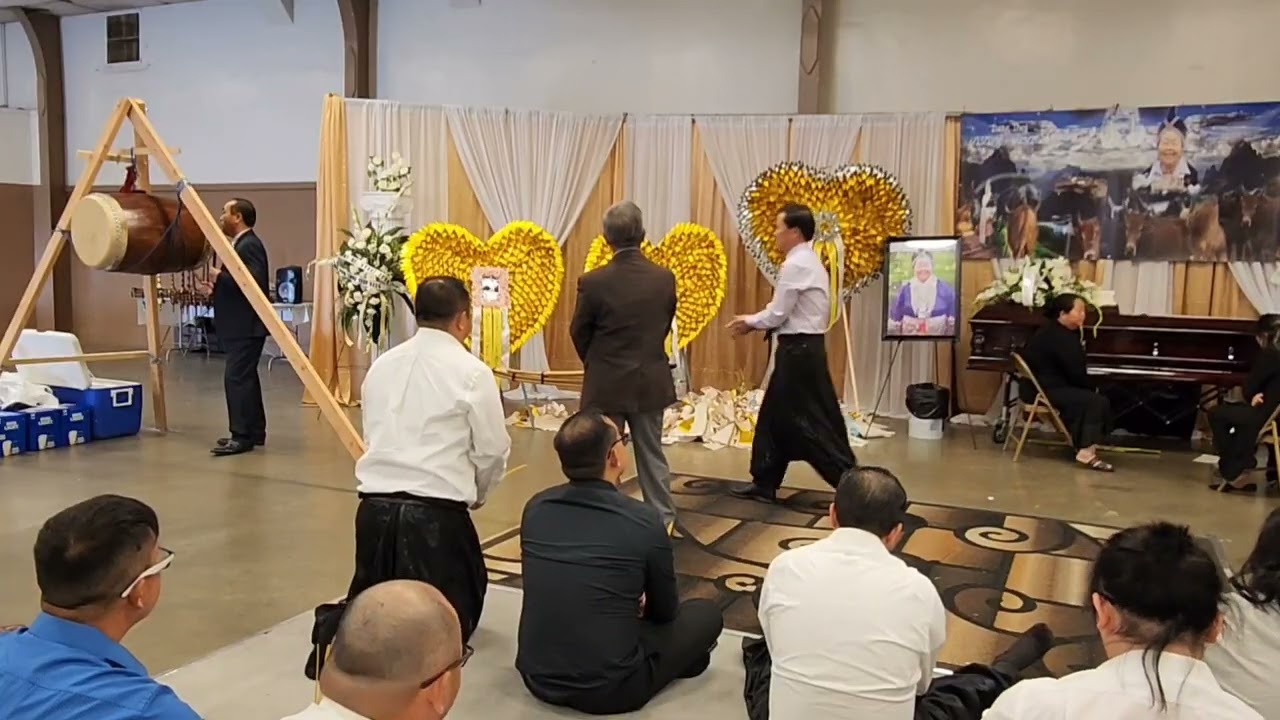 Txawj Choj Thoj zaaj qeej foom kom nyob puj Tsaav Txhaj hlub lub nteeg.  10-22-2022.