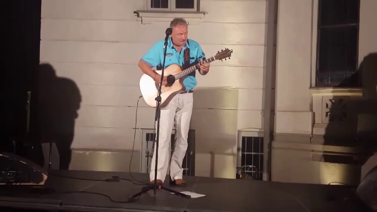 Ovidiu Mihăilescu - Tânăr şi liber.