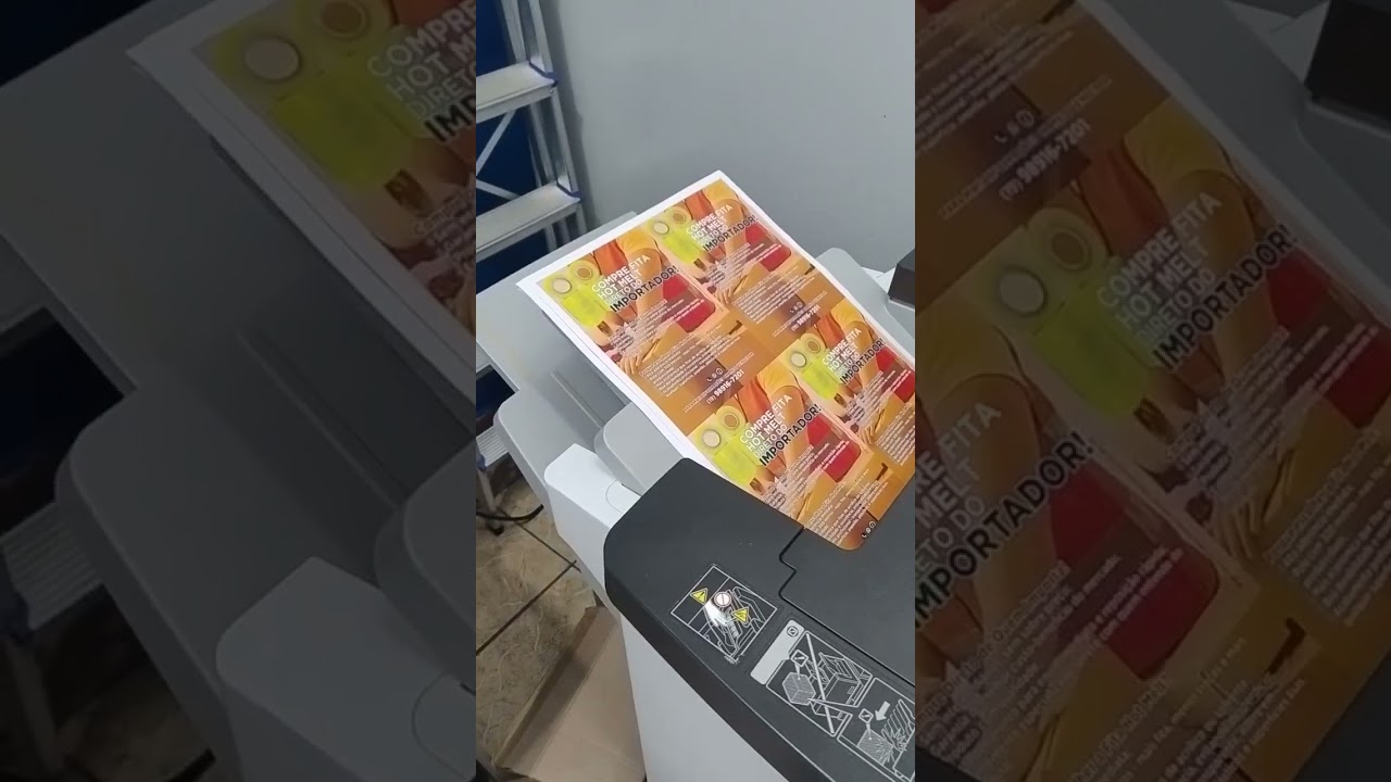 Dia de impressão de panfletos no offset 90g com a Ricoh MP C6503 lá da SM Impressoras. Chama! 🔥