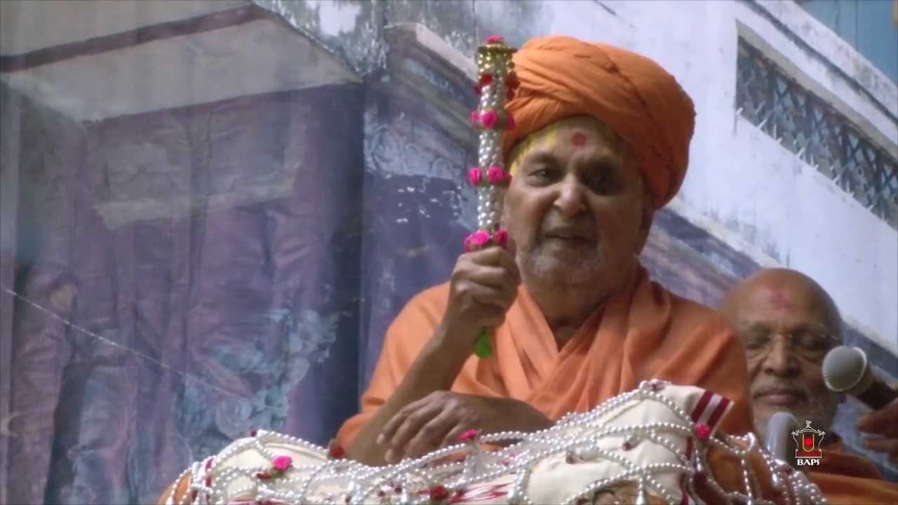 Guruhari Darshan 13 June 2013, Pramukh Varni Din, Sarangpur, India