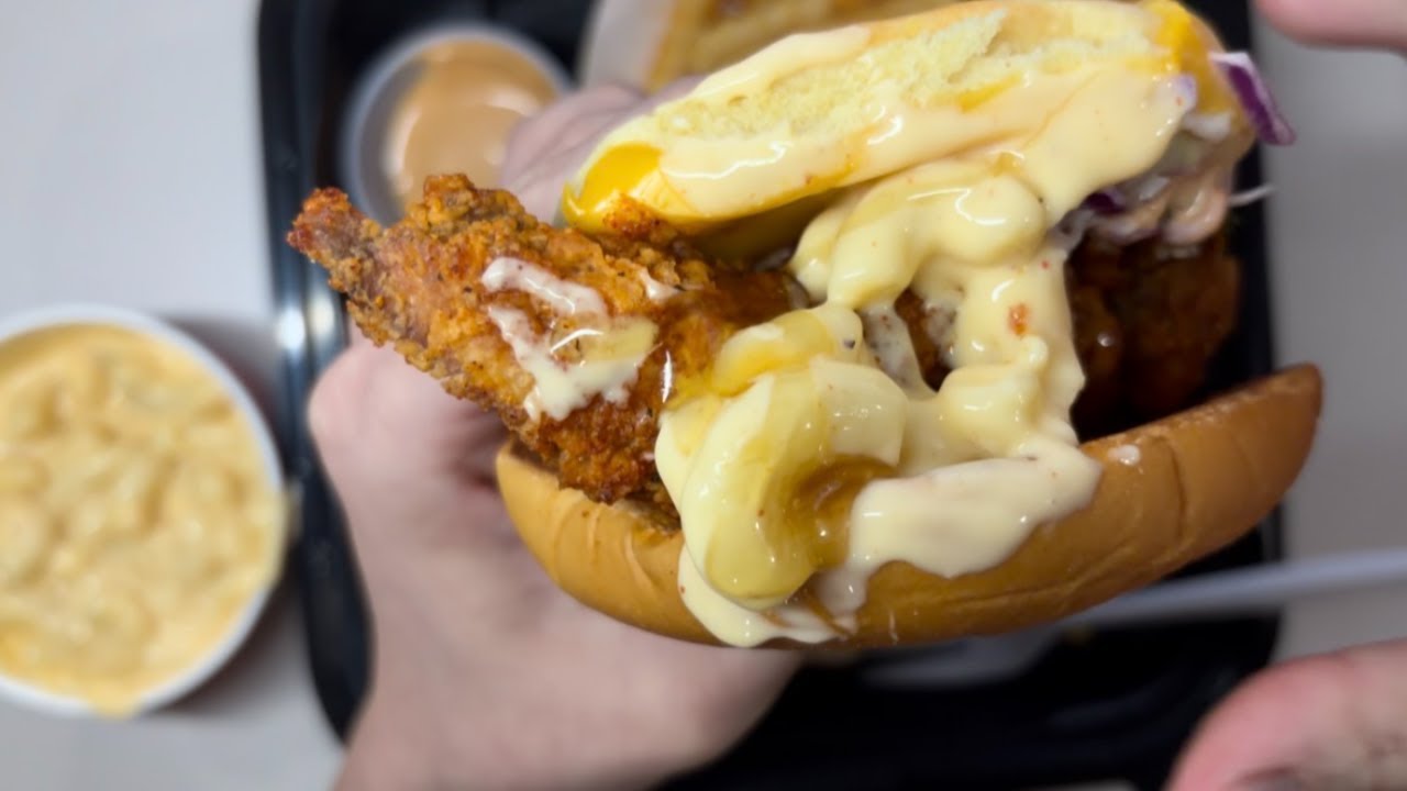 Dave’s Hot Chicken & Mac and Cheese Mukbang 🍗🧀