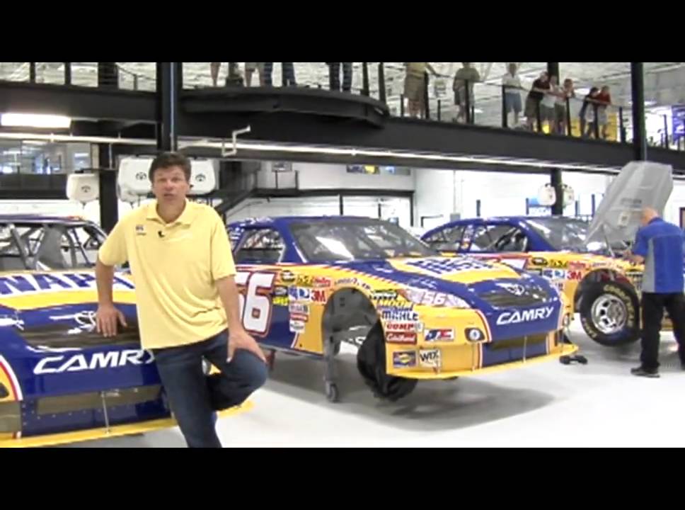 Michael Waltrip Gives Tour of MW HQ!