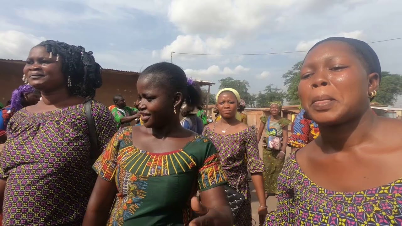 JOUR DE MARIAGE EN PAYS SENOUFO (koko naguinkaha) KOROHGO avril 2018