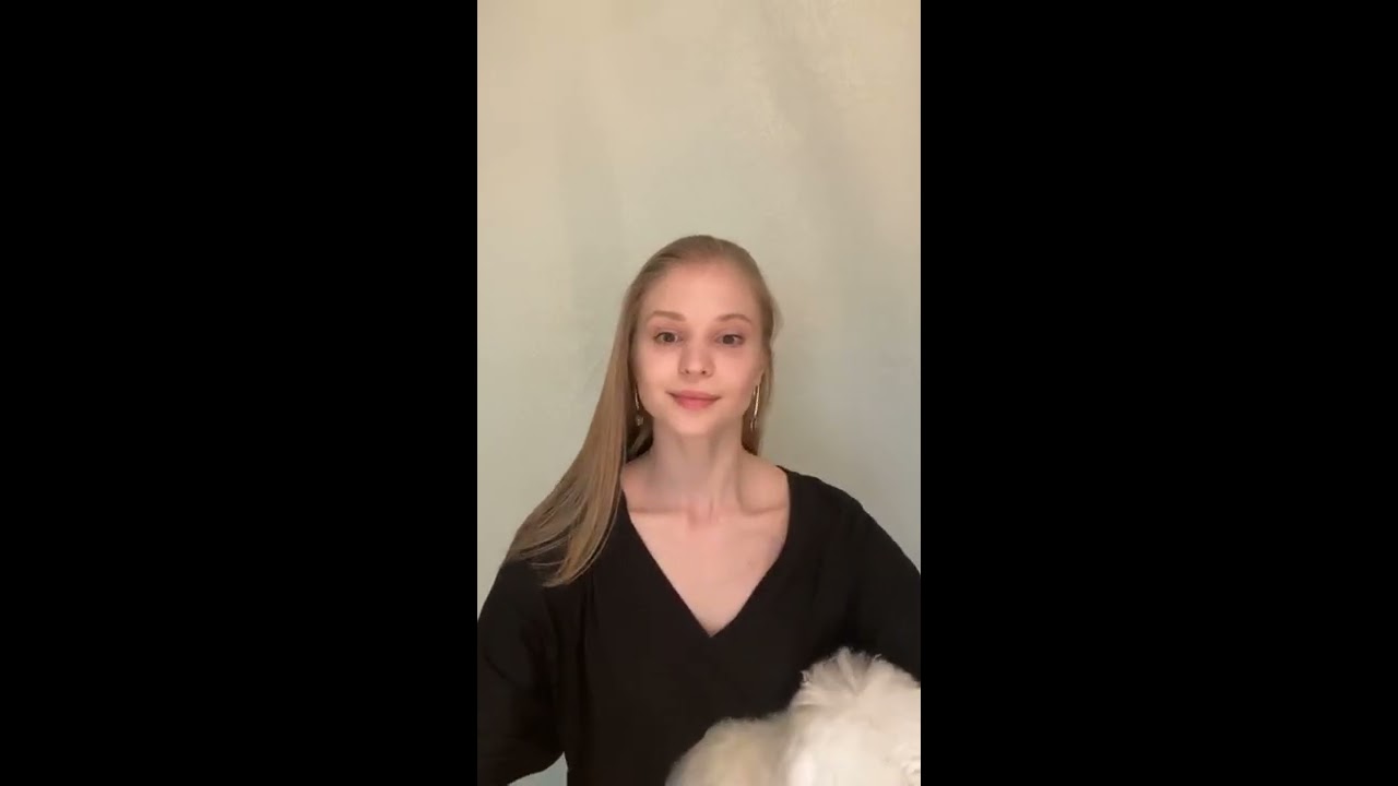 Анжелина Воронцова отвечает на вопросы своих поклонников (июль 2020)