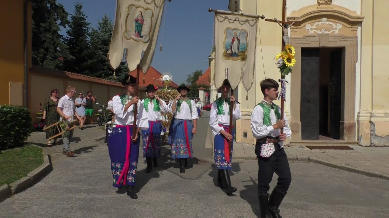 Krojované dožínky ve Strážnici