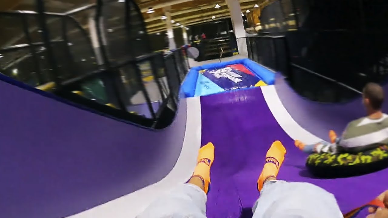 POV EN UN PARQUE DE CAMAS ELASTICAS (divertido pero no mucho)