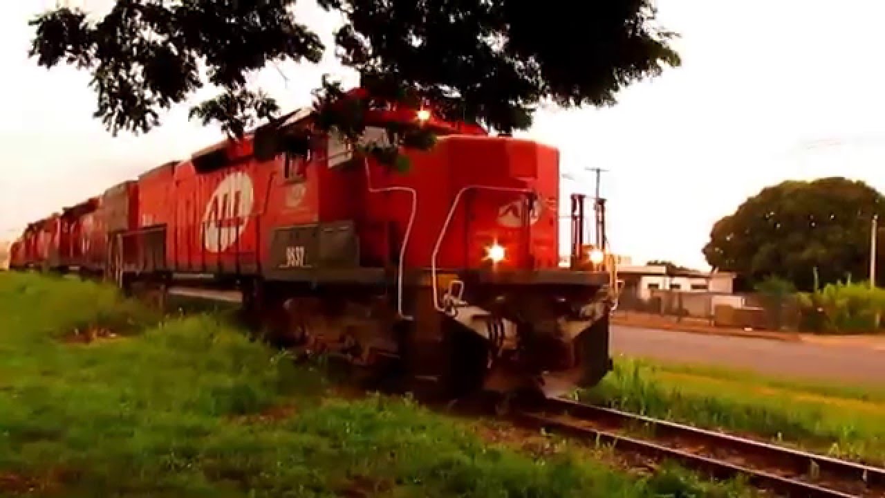 TREM CHURRAS ENCALHA EM ROLÂNDIA - RAILWAYS HD By FARINA