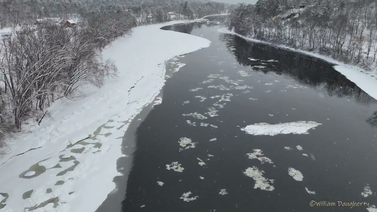Connecticut River Ice and a fun chase sequence. Plainfield, New Hampshire 1/26/26