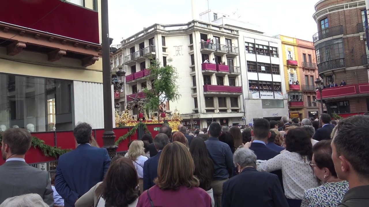 Misterio de la Paz llegando a Campana