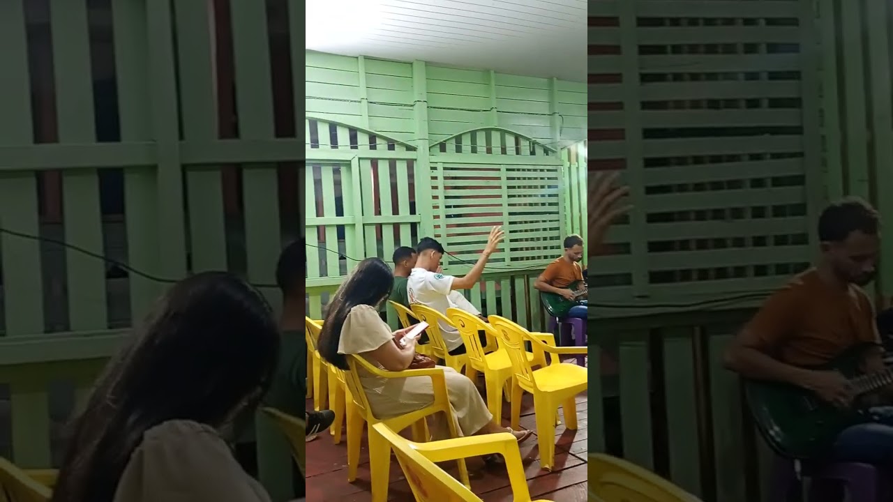Banda Maranata,cantora Tamires, louvando ao senhor Jesus Cristo