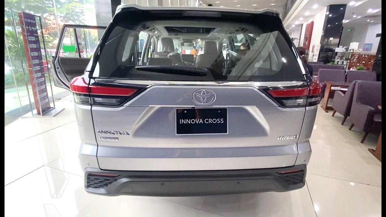 New Toyota Innova Cross Hybrid 2024 Silver Color