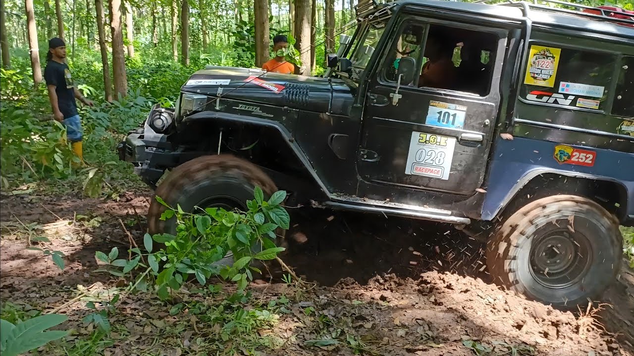 Toyota Land Cruiser FJ40 Hartop Mesin 14BT Offroad Extreme Pasuruan 2023